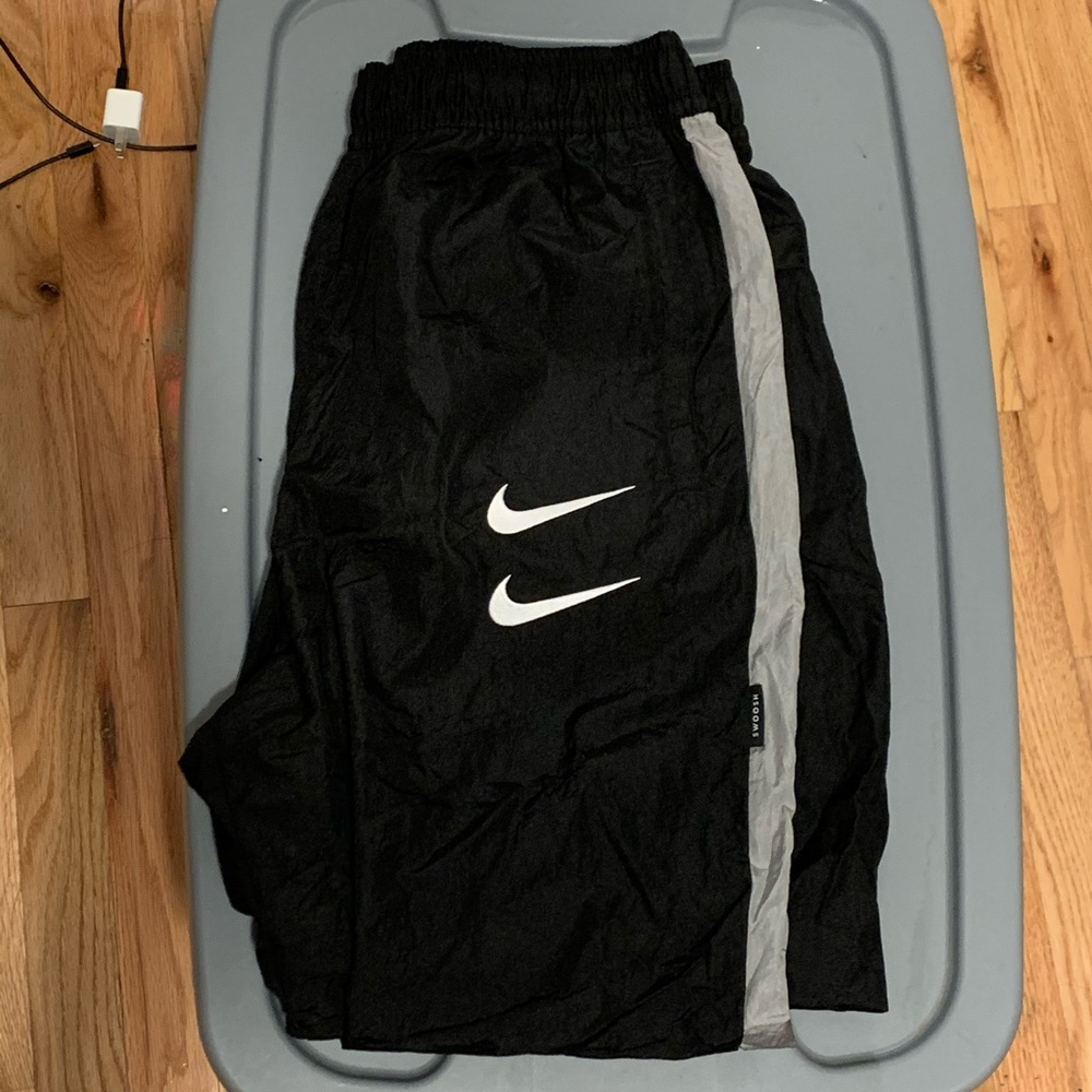 Nike Swoosh Woven Track Pants NWT Large